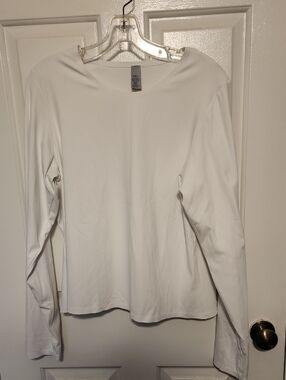 VSX White Long Sleeve Crew Neck Top